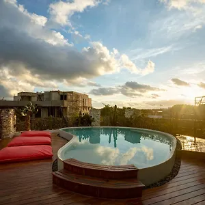 https://hotel-mayahuel-tulum.tulum-hotels.net