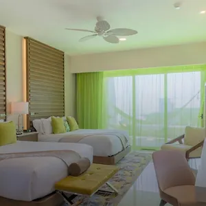 Garza Blanca Resort
